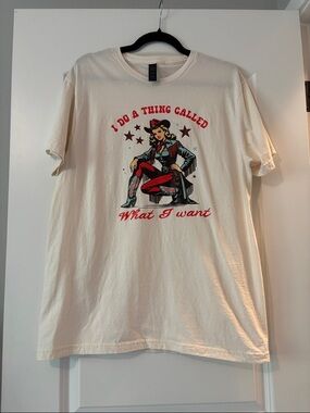 Size L- Graphic Western Cowgirl Tee - Cream with Red Detail